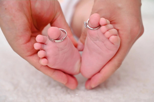 铜陵宝宝脸上长黑点